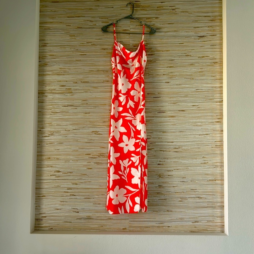 Gorgeous summer dress!